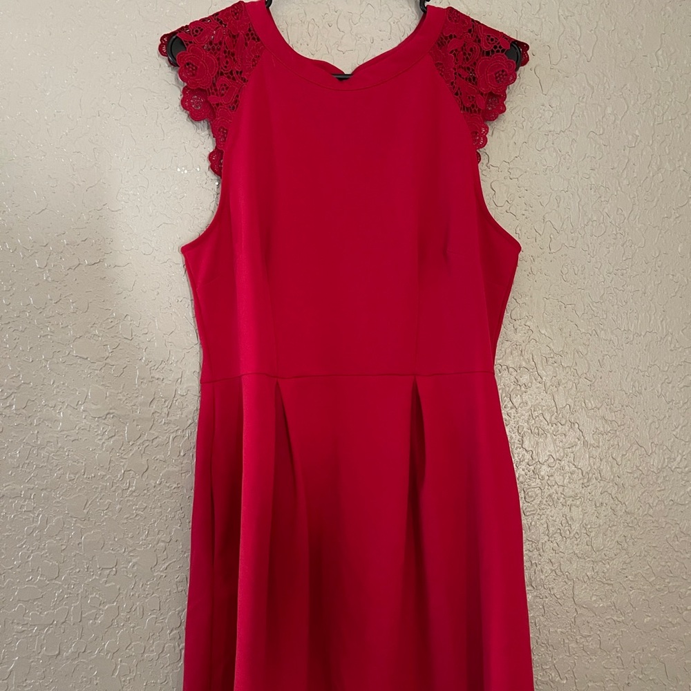 Speechless XXL red dress with lace cap sleeves and keyhole cut out on back